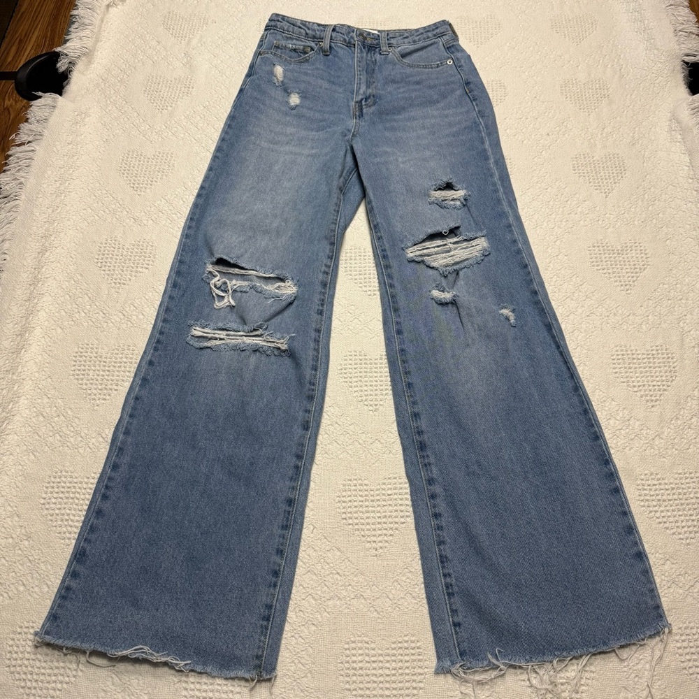 BP. Distressed Baggy High Rise Jeans (26)